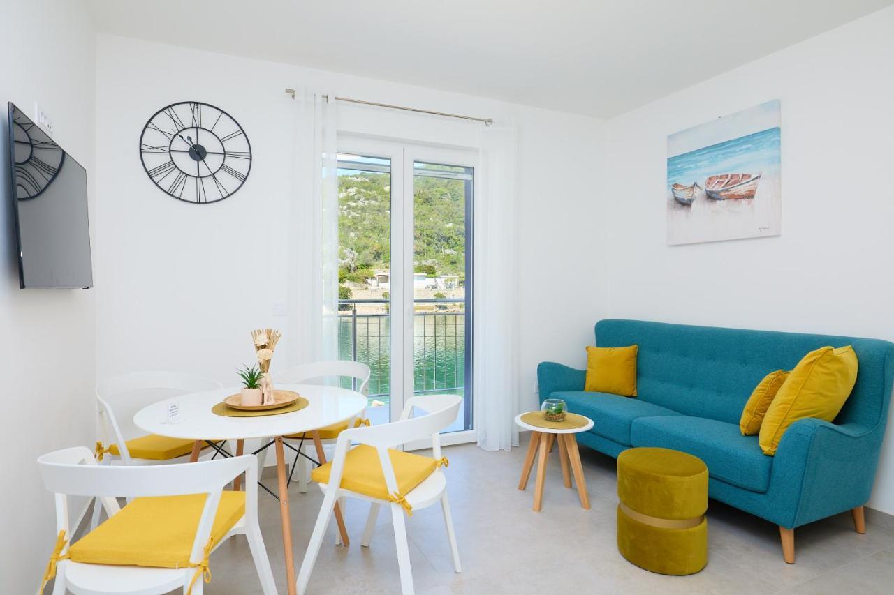 Green Lantern Apartments Okuklje Экстерьер фото