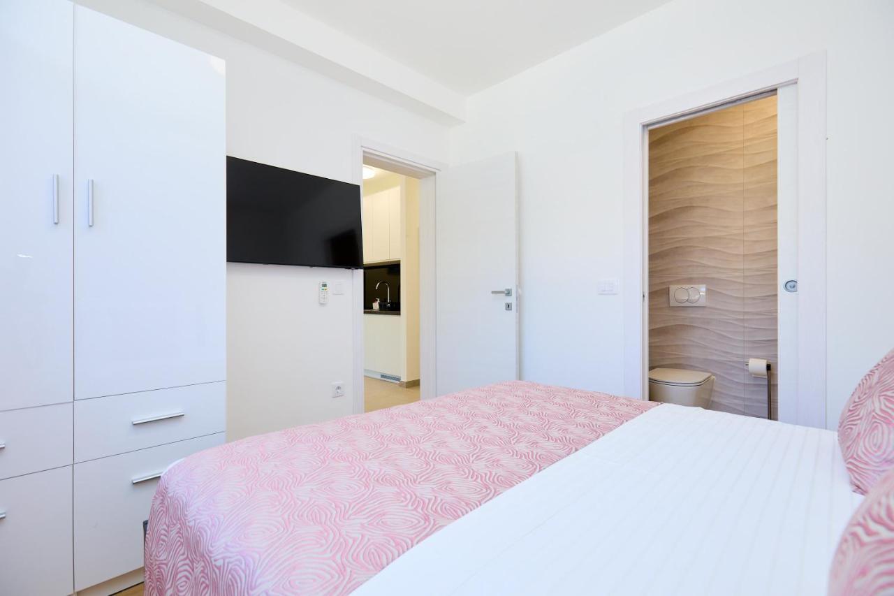 Green Lantern Apartments Okuklje Экстерьер фото