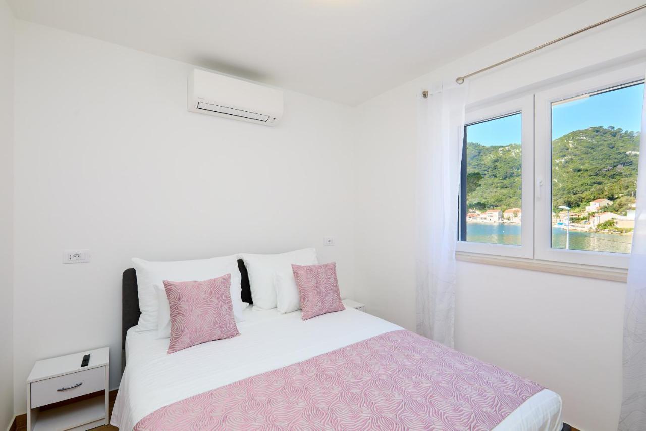 Green Lantern Apartments Okuklje Экстерьер фото