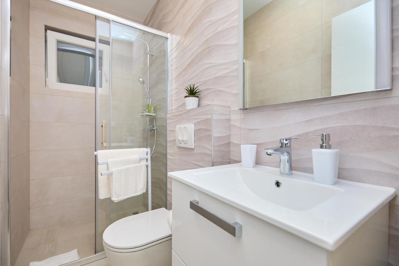 Green Lantern Apartments Okuklje Экстерьер фото