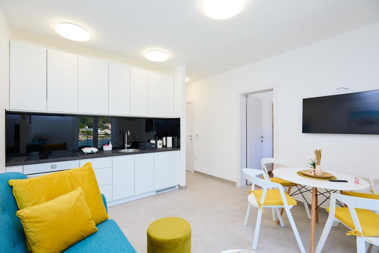 Green Lantern Apartments Okuklje Экстерьер фото