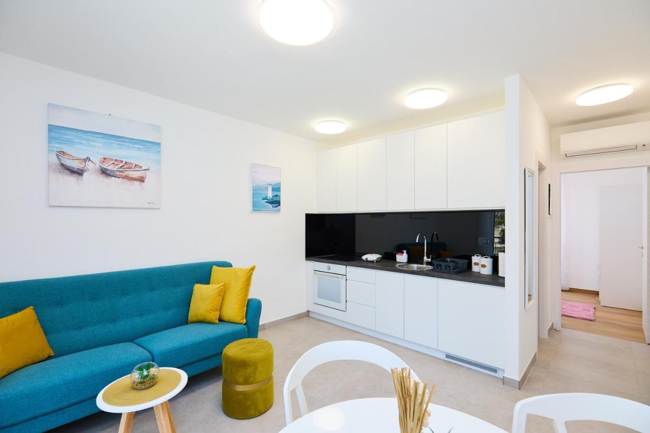 Green Lantern Apartments Okuklje Экстерьер фото