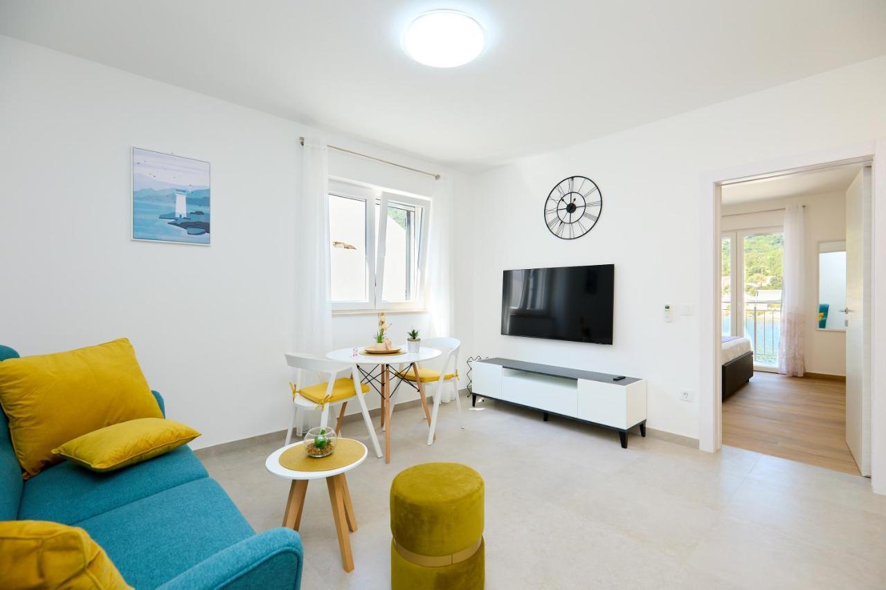 Green Lantern Apartments Okuklje Экстерьер фото